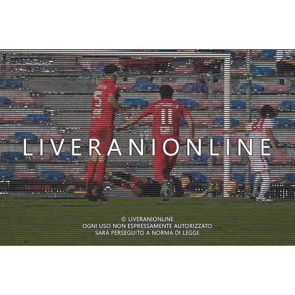 Virtus Verona vs VL Pesaro - Campionato di Calcio Serie C - Lega Pro 2020/2021, 17 ottobre 2020 Verona, Italia Nella foto: Deviazione sul palo di Paolo Bastianello - VIS Pesaro @LM/Roberto Tommasini/ AGENZIA ALDO LIVERANI SAS