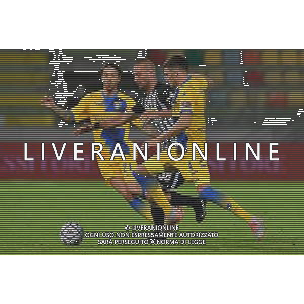 FROSINONE ASCOLI CAMPIONATO CALCIO SERIE BKT 17.10.2020 NELLA FOTO: VELLIOS CURADO FOTO ALDO LIVERANI©MOSCA / AGENZIA ALDO LIVERANI SAS