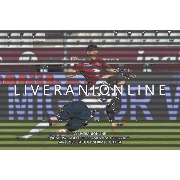 Torino 18.10.2020 Stadio Olimpico Grande Torino ©Falzone/Agenzia Aldo Liverani Torino vs Cagliari Serie A Tim 2020-2021 Nella foto : FALLO DI ALESSIO CRAGNO SU LUKIC © AGENZIA ALDO LIVERANI SAS