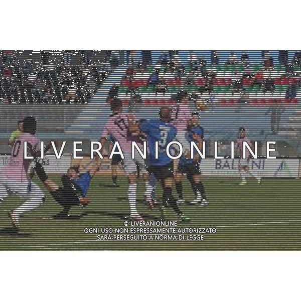 Bisceglie vs Palermo - Campionato di Calcio Serie C - Lega Pro 2020/2021, 18 ottobre 2020 Bisceglie, Italia Nella foto: tiro Gregorio Luperini (Palermo FC) @LM/Emmanuele Mastrodonato AG ALDO LIVERANI SAS