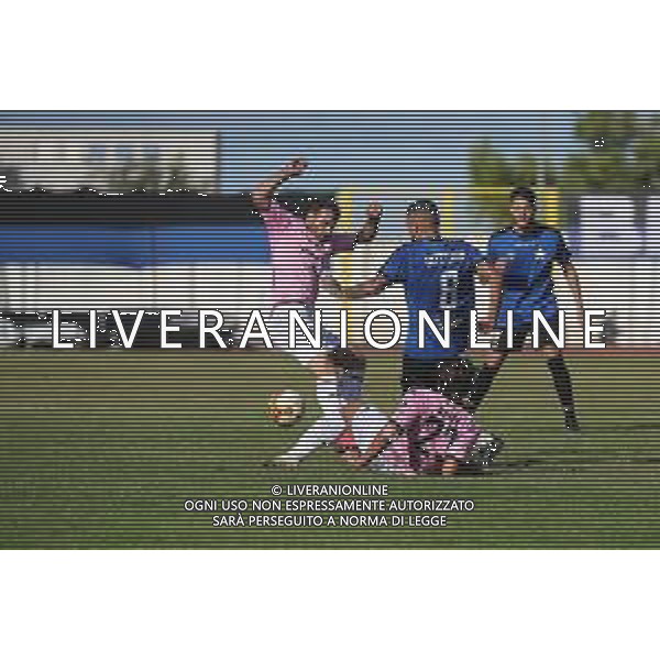 Bisceglie vs Palermo - Campionato di Calcio Serie C - Lega Pro 2020/2021, 18 ottobre 2020 Bisceglie, Italia Nella foto: Nicola Rauti (Palermo FC) scivolata su Andrea Cittadino (AS Bisceglie) @LM/Emmanuele Mastrodonato AG ALDO LIVERANI SAS