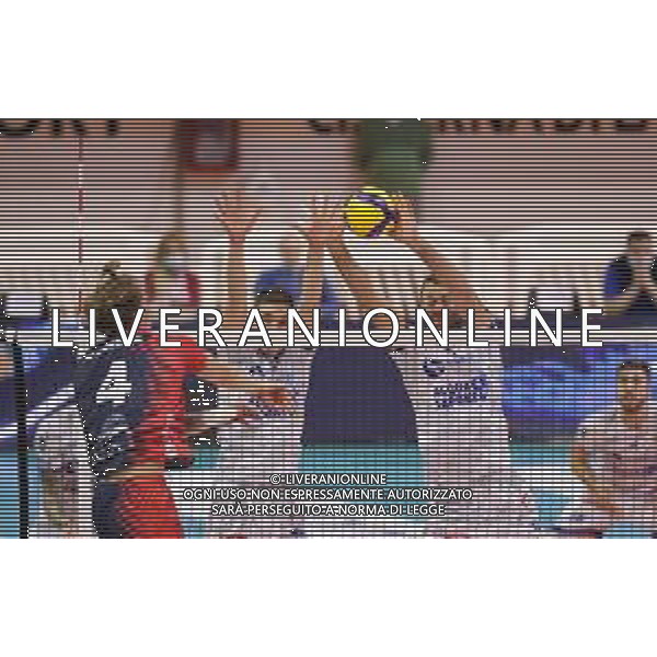 Top Volley Cisterna vs Vero Volley Monza - Campionato di Volley Superlega Serie A 2020/2021, 18 ottobre 2020 Latina, Italia Nella foto: muro Georgi Seganov e Andrea Rossi Top Volley Cisterna @LM/Luigi Mariani