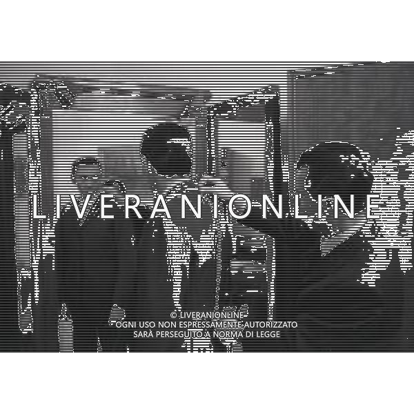 RETROSPETTIVA GIOVANNI GRUPPONE COMMISSARIO DI POLIZIA DI STATO NELLA FOTO GIOVANNI GRUPPONE COMMISSARIO DI POLIZIA DI STATO DAL SARTO NELL\'ANNO 1965 AG ALDO LIVERANI SAS