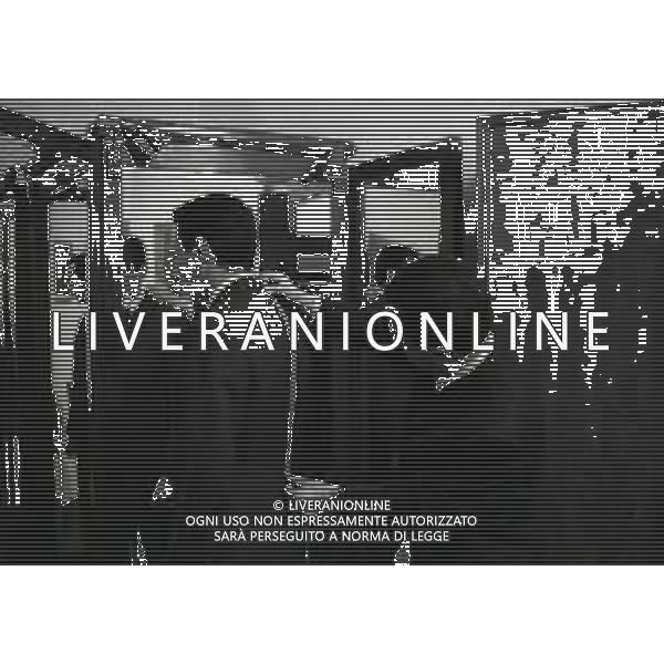 RETROSPETTIVA GIOVANNI GRUPPONE COMMISSARIO DI POLIZIA DI STATO NELLA FOTO GIOVANNI GRUPPONE COMMISSARIO DI POLIZIA DI STATO DAL SARTO NELL\'ANNO 1965 AG ALDO LIVERANI SAS