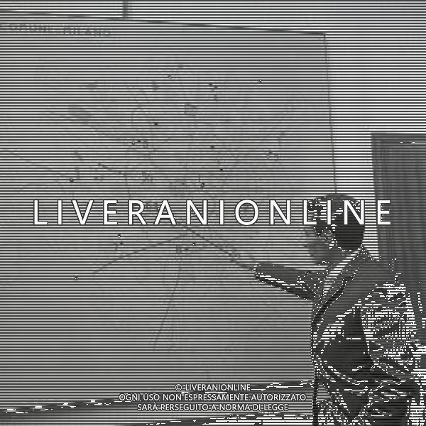 RETROSPETTIVA GIOVANNI GRUPPONE COMMISSARIO DI POLIZIA DI STATO NELLA FOTO GIOVANNI GRUPPONE COMMISSARIO DI POLIZIA DI STATO NEL SUO UFFICIO A MILANO NELL\'ANNO 1965 AG ALDO LIVERANI SAS