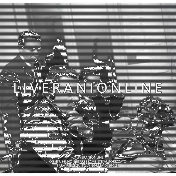 RETROSPETTIVA GIOVANNI GRUPPONE COMMISSARIO DI POLIZIA DI STATO NELLA FOTO GIOVANNI GRUPPONE COMMISSARIO DI POLIZIA DI STATO NEL SUO UFFICIO A MILANO NELL\'ANNO 1965 AG ALDO LIVERANI SAS