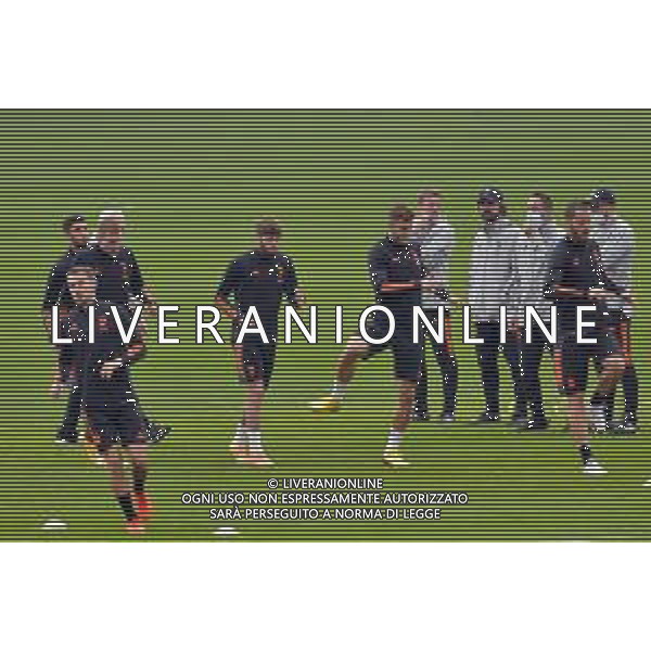 Torino 19.10.2020 Centro Sportivo Continassa Alessandro Falzone/Ag. Aldo Liverani sas Allenamento di vigilia del match Dynamo Kiev Juventus Nella foto: Andrea Pirlo segue l\'allenamento della squadra ©falzone / AGENZIA ALDO LIVERANI SAS