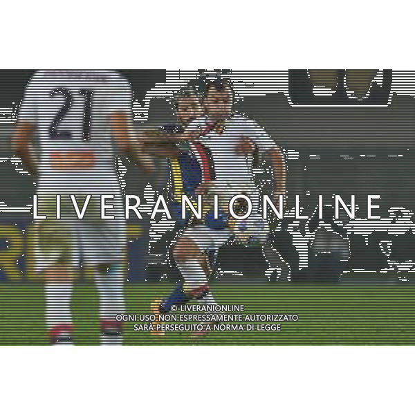 Hellas Verona vs Genoa - italian soccer Serie A match 2020/2021, 19 October 2020 Verona, Italy Photo showing: Goran Pandev (Genoa) and Federico Ceccherini (Verona) @LM/Alessio Tarpini/ AGENZIA ALDO LIVERANI SAS