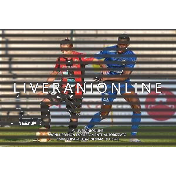 Lucchese vs Como - Campionato di Calcio Serie C - Lega Pro 2020/2021, 19 ottobre 2020 Stadio Comunale &#34;Porta Elisa&#34;, Lucca, Italia Nella foto: TANASIY KOSOVAN (Lucchese) e DEREK AGYAQWA (Como) @LM/Fabio Fagiolini/ AGENZIA ALDO LIVERANI SAS