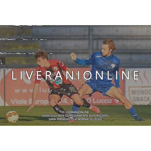 Lucchese vs Como - Campionato di Calcio Serie C - Lega Pro 2020/2021, 19 ottobre 2020 Stadio Comunale &#34;Porta Elisa&#34;, Lucca, Italia Nella foto: GIOVANNI NANNELLI (Lucchese) e EDOARDO BOVOLON (Como) @LM/Fabio Fagiolini/ AGENZIA ALDO LIVERANI SAS
