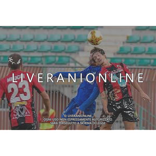 Lucchese vs Como - Campionato di Calcio Serie C - Lega Pro 2020/2021, 19 ottobre 2020 Stadio Comunale &#34;Porta Elisa&#34;, Lucca, Italia Nella foto: duello aereo tra FEDERICO PAPINI (Lucchese) e ALESSANDRO GABRIELLONI (Como) @LM/Fabio Fagiolini/ AGENZIA ALDO LIVERANI SAS