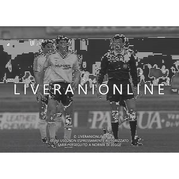 10-04-1988 VERONA-CAMPIONATO DI CALCIO SERIE A VERONA CESENA 0-1 NELLA FOTO ALESSANDRO BIANCHI-ARBITRO ANGELO AMENDOLIA AG ALDO LIVERANI SAS
