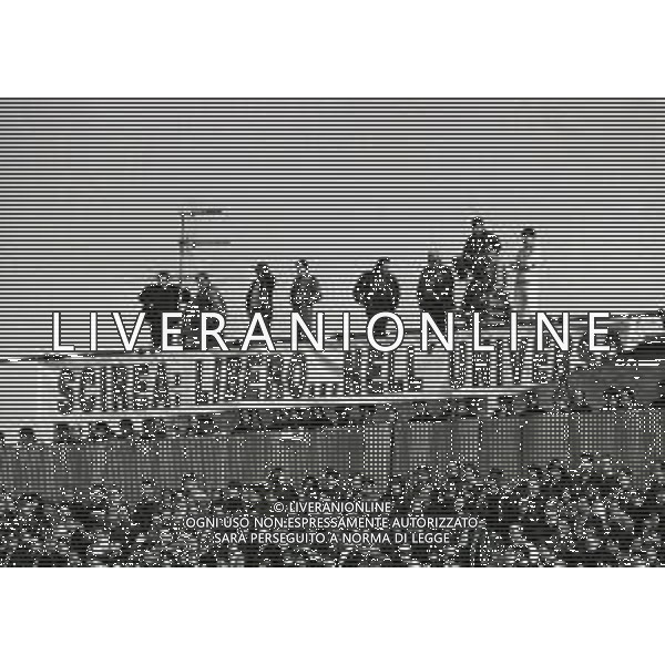 18-02-1990 BERGAMO CAMPIONATO DI CALCIO SERIE A ATALANTA JUVENTUS 1-2 NELLA FOTO STRISCIONI PER GAETANO SCIREA AG ALDO LIVERANI SAS