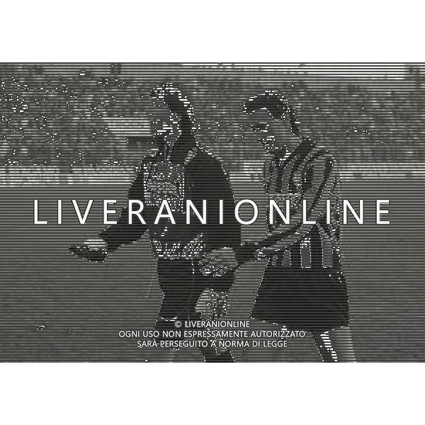 26-11-1989 BERGAMO CAMPIONATO DI CALCIO SERIE A ATALANTA INTER 2-1 NELLA FOTO WALTER ZENGA E APARECIDO EVAIR AG ALDO LIVERANI SAS