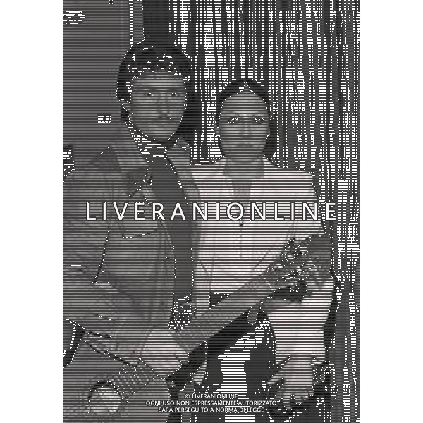 RETROSPETTIVA TONY RENIS CANTANTE NELLA FOTO TONY RENIS CON ELETTRA MORINI AG ALDO LIVERANI SAS  