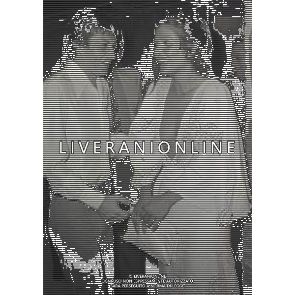 RETROSPETTIVA TONY RENIS CANTANTE NELLA FOTO TONY RENIS NELL\'ANNO 1974 AG ALDO LIVERANI SAS