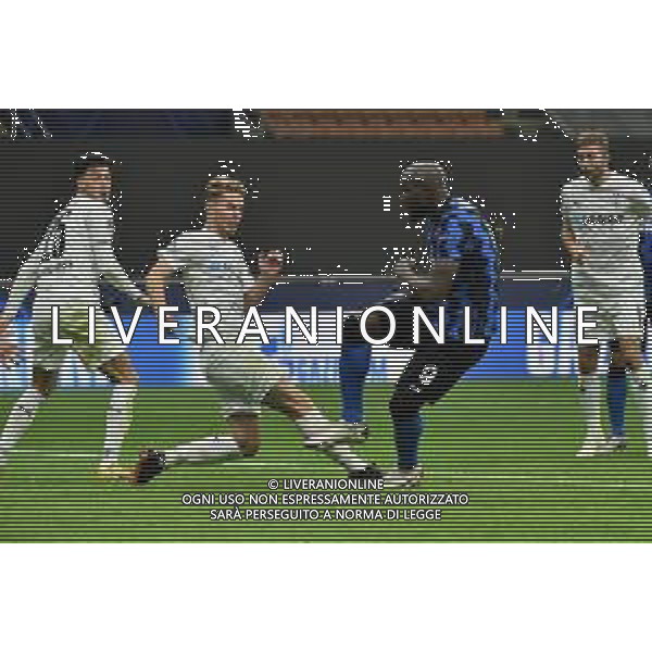 Romelu Lukaku (Inter) segna il gol dell’1 a 0 Inter Inter vs Borussia Monchengladbach UEFA Champions League fase a gironi 1° giornata - gruppo B Milano 21-10-2020 stadio Giuseppe Meazza - San Siro foto Roberto Garavaglia - agenzia Aldo Liverani sas / AGENZIA ALDO LIVERANI SAS