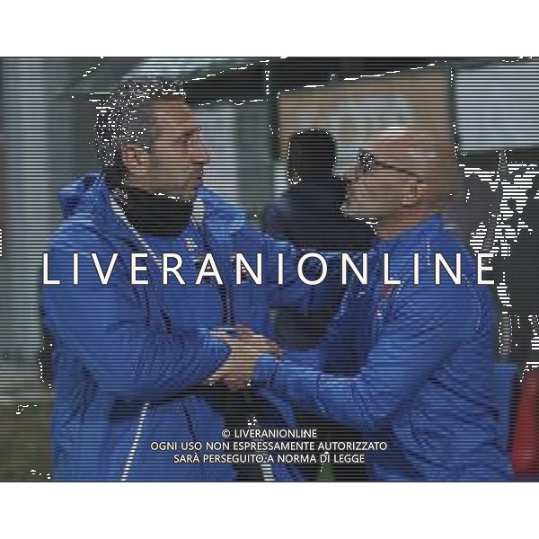 VERONA 21/OTTOBRE CALCIO SERIE C IMOLESE SANBENEDETTESE NELLA FOTO STRETTA DI MANO FRA ROBERTO CEVOLI IMOLESE CALCIO E PAOLO MONTERO ALLENATORE SAN BENEDETTESE ©SANNA / AGENZIA ALDO LIVERANI SAS