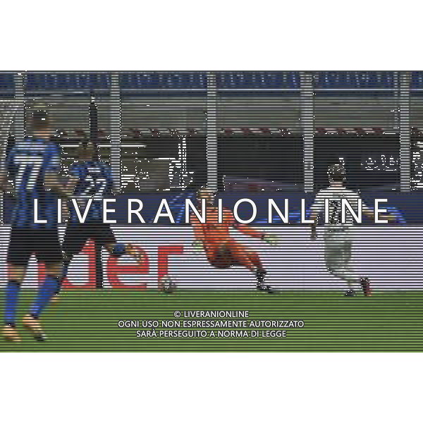 Hofmann (Borussia M.) segna il gol del 2 a 1 Borussia M. Inter vs Borussia Monchengladbach UEFA Champions League fase a gironi 1¬∞ giornata - gruppo B Milano 21-10-2020 stadio Giuseppe Meazza - San Siro foto Roberto Garavaglia - agenzia Aldo Liverani sas / AGENZIA ALDO LIVERANI SAS