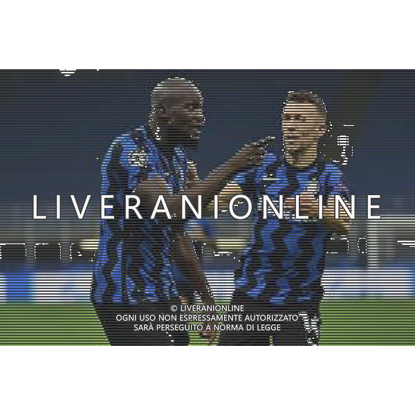 Romelu Lukaku (Inter) SX e Ivan Perisic (Inter) DX Inter vs Borussia Monchengladbach UEFA Champions League fase a gironi 1¬∞ giornata - gruppo B Milano 21-10-2020 stadio Giuseppe Meazza - San Siro foto Roberto Garavaglia - agenzia Aldo Liverani sas / AGENZIA ALDO LIVERANI SAS