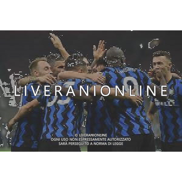 esultanza Inter dopo il gol di Romelu Lukaku (Inter) dell‚Äô1 a 1 Inter vs Borussia Monchengladbach UEFA Champions League fase a gironi 1¬∞ giornata - gruppo B Milano 21-10-2020 stadio Giuseppe Meazza - San Siro foto Roberto Garavaglia - agenzia Aldo Liverani sas / AGENZIA ALDO LIVERANI SAS