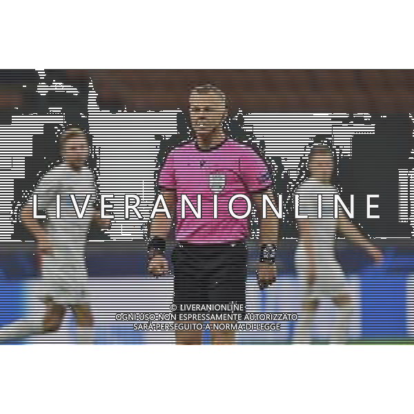 l\'arbitro Kuipers Inter vs Borussia Monchengladbach UEFA Champions League fase a gironi 1¬∞ giornata - gruppo B Milano 21-10-2020 stadio Giuseppe Meazza - San Siro foto Roberto Garavaglia - agenzia Aldo Liverani sas / AGENZIA ALDO LIVERANI SAS
