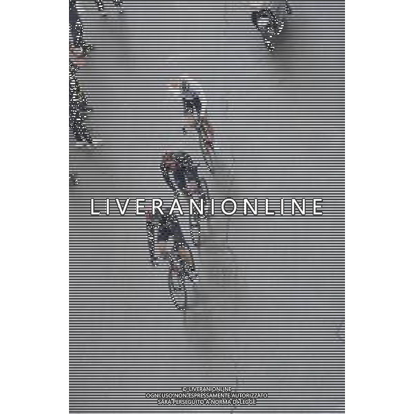 22-10-2020 Giro D\'italia; Tappa 18 Pinzolo - Laghi Di Cancano; 2020, Team Ineos Grenadiers; 2020, Sunweb; Dennis, Rohan; Geoghegan, Hart Tao; Haig, Jack; Stelvio; ©SIROTTI / AGENZIA ALDO LIVERANI SAS