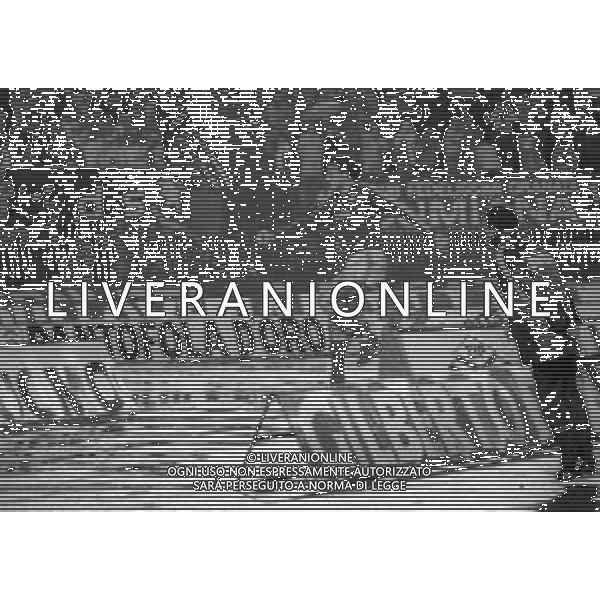 06-04-1988 TORINO ANDATA SEMIFINALE DI ANDATA COPPA ITALIA TORINO JUVENTUS 2-0 NELLA FOTO ESULTANZA EZIO ROSSI AG ALDO LIVERANI SAS