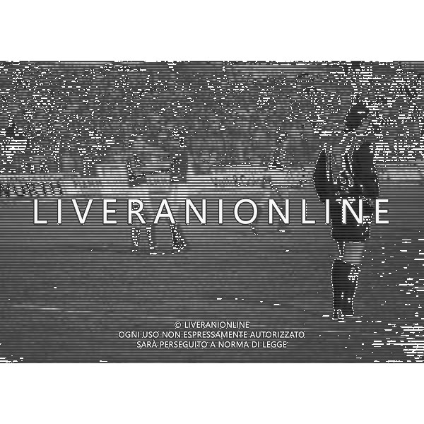 06-04-1988 TORINO ANDATA SEMIFINALE DI ANDATA COPPA ITALIA TORINO JUVENTUS 2-0 NELLA FOTO MASSIMO CRIPPA E TULLIO GRITTI A FINE GARA AG ALDO LIVERANI SAS