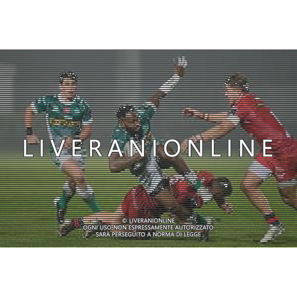 Benetton Treviso vs Scarlets Rugby - Rugby Guinness Pro 14 match 2020/2021, 23 October 2020 Stadio Comunale di Monigo, Treviso, Italy Photo showing: Ratuva Tavuyara (Treviso) thwarted by Taylor Davies (Scarlets) and Tyler Morgan (Scarlets) @LM/Ettore Griffoni AG ALDO LIVERANI SAS