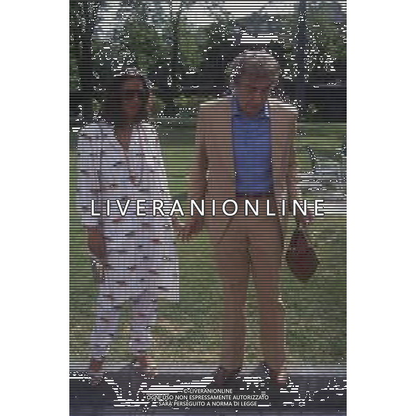 RETROSPETTIVA GINO BRAMIERI ATTORE NELLA FOTO GINO BRAMIERI CON LA COMPAGNA IDA PETRUCCETTI NELL\'ANNO 1980 AG ALDO LIVERANI SAS