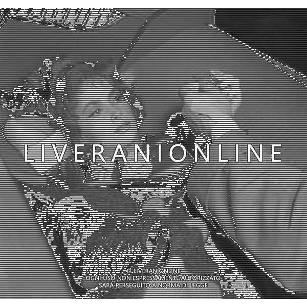 GINA LOLLOBRIGIDA ATTRICE ITALIANA - RETROSPETTIVA NELLA FOTO A ROMA NEL 1954 SUL SET DURANTE UNA PAUSA DELLE RIPRESE DEL FILM \' LA ROMANA\' ©ARCHIVIO GIOVANNI LIVERANI / AG. ALDO LIVERANI SAS