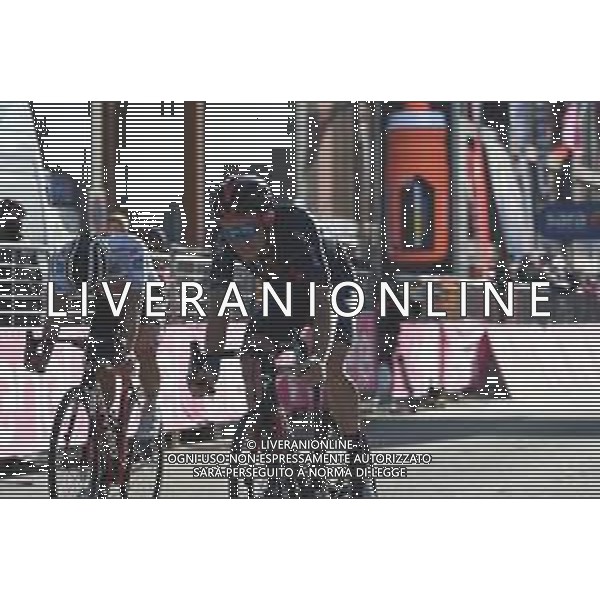 24-10-2020 Giro D\'italia; Tappa 20 Alba - Sestriere; 2020, Team Ineos Grenadiers; 2020, Sunweb; Geoghegan, Hart Tao; Hindley, Jai; Sestriere; ©SIROTTI / AGENZIA ALDO LIVERANI SAS