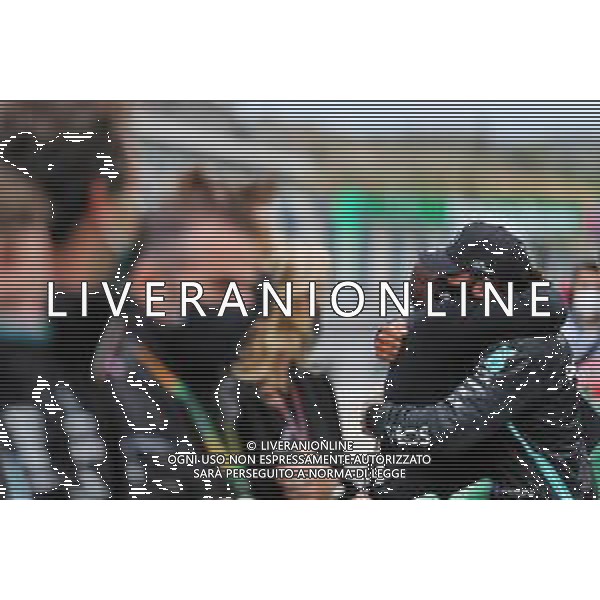 Lewis Hamilton (GBR) Mercedes AMG F1 celebrates his record breaking 92nd Grand Prix victory with his father Anthony Hamilton (GBR) in parc ferme. 25.10.2020. Formula 1 World Championship, Rd 12, Portuguese Grand Prix, Portimao, Portugal, Race Day. - www.xpbimages.com, EMail: requests@xpbimages.com © Copyright: Charniaux / XPB Images/AGENZIA ALDO LIVERANI SAS - ITALY ONLY EDITORIAL USE ONLY