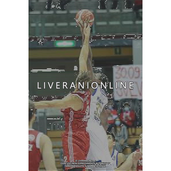 Basket Allianz Pallacanestro Trieste vs Happy Casa Brindisi - Campionato di Basket Serie A 2020/2021, 25 ottobre 2020 Trieste, Italia Nella foto: Palla a due la spunta Nick Perkins (Happy Casa Brindisi) @LM/Luca Tedeschi AG ALDO LIVERANI SAS