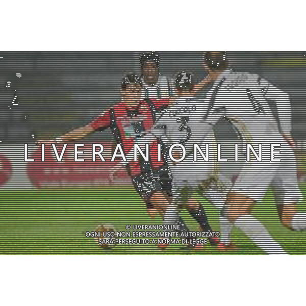 Lucchese vs Juventus U23 - Campionato di Calcio Serie C - Lega Pro 2020/2021, 25 ottobre 2020 Lucca, Italia Nella foto: Diego Bartolomei (Lucchese) prova a saltare Luca Coccolo (Juventus U23) @LM/Fabio Fagiolini AG ALDO LIVERANI SAS