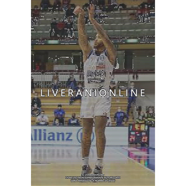 Basket Allianz Pallacanestro Trieste vs Happy Casa Brindisi - Campionato di Basket Serie A 2020/2021, 25 ottobre 2020 Trieste, Italia Nella foto: D\'Angelo Harrison (Happy Casa Brindisi) al tiro da lunga distanza @LM/Luca Tedeschi AG ALDO LIVERANI SAS