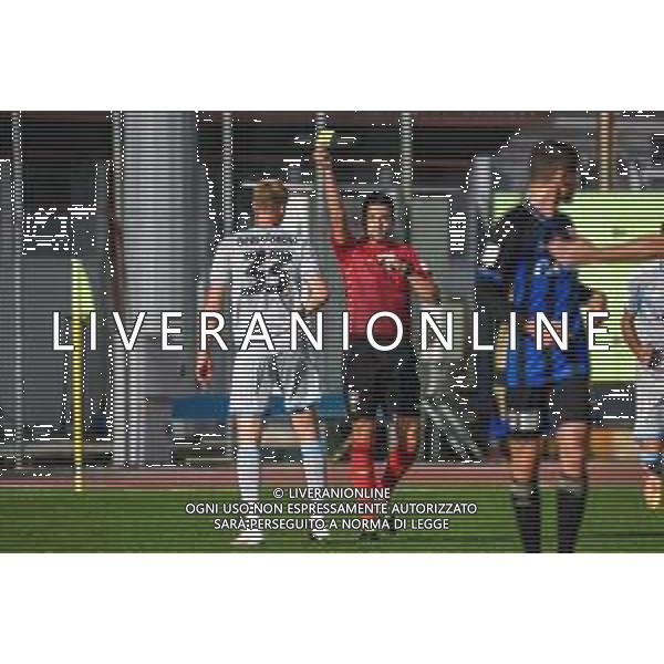 Virtus Entella vs Pisa - Coppa Italia 2020/2021, 27 ottobre 2020 Chiavari (GE), Italia Nella foto: Luca Massimi arbitro ammonisce Marco Brescianini (V.Entella) @LM/Fabio Fagiolini AG ALDO LIVERANI SAS
