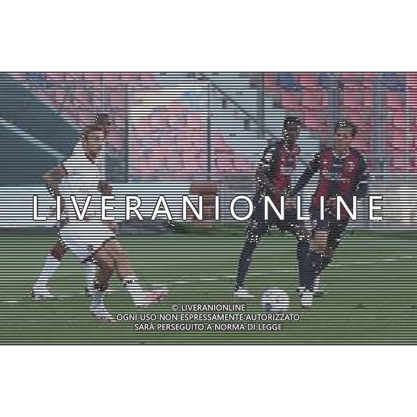 Bologna Calcio vs Reggina 1914 - Italian soccer Coppa Italia match 2020/2021, 27 October 2020 Dall&#39;Ara Stadium, Bologna, Italy Photo showing: Bologna\'s Emanuel Vignato (R) @LM/Michele Nucci AG ALDO LIVERANI SAS