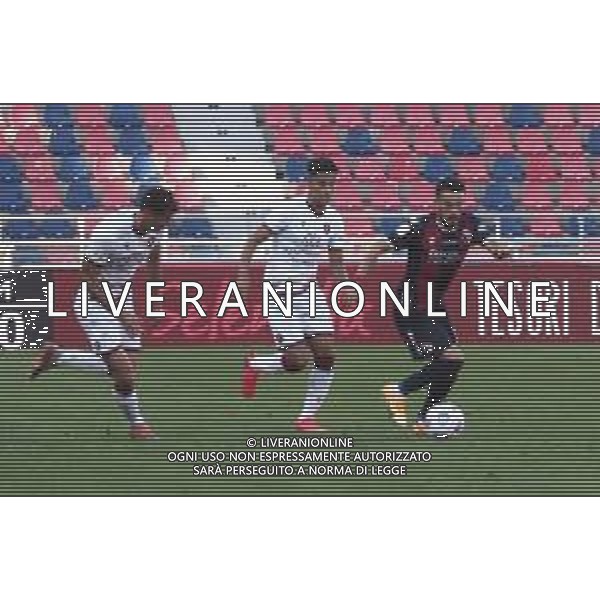 Bologna Calcio vs Reggina 1914 - Italian soccer Coppa Italia match 2020/2021, 27 October 2020 Dall&#39;Ara Stadium, Bologna, Italy Photo showing: Bologna\'s Nicola Sansone (R) @LM/Michele Nucci AG ALDO LIVERANI SAS