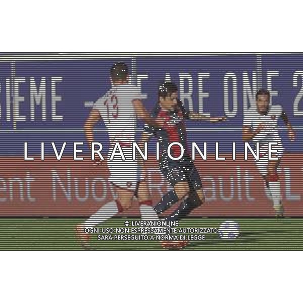 Bologna Calcio vs Reggina 1914 - Italian soccer Coppa Italia match 2020/2021, 27 October 2020 Dall&#39;Ara Stadium, Bologna, Italy Photo showing: Bologna\'s Federico Santander (R) in action @LM/Michele Nucci AG ALDO LIVERANI SAS