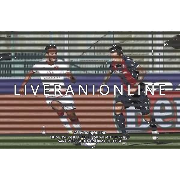 Bologna Calcio vs Reggina 1914 - Italian soccer Coppa Italia match 2020/2021, 27 October 2020 Dall&#39;Ara Stadium, Bologna, Italy Photo showing: Bologna\'s Federico Santander (R) in action @LM/Michele Nucci AG ALDO LIVERANI SAS
