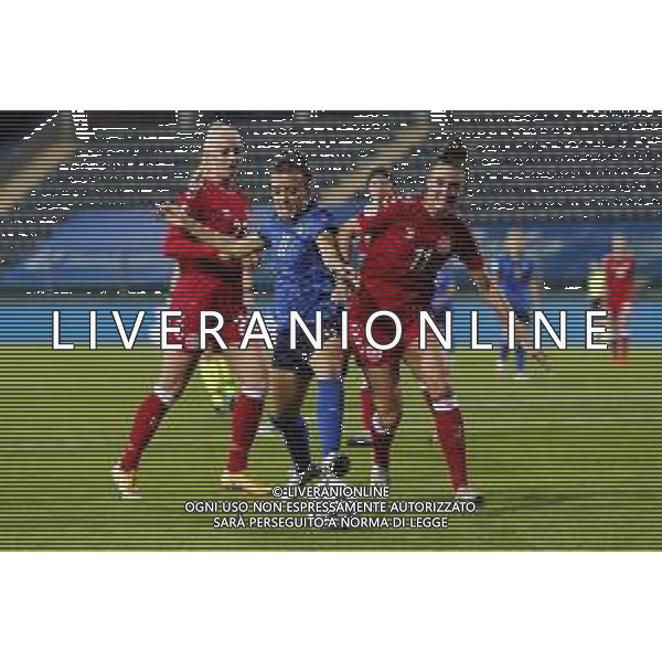 ITALIA vs DANIMARCA Qualificazioni al campionato europeo di calcio femminile 2021- 27/10/2020 nella foto: Barbara Bonansea (Italy)Sofie Svava (Denmark)Katrine Veje (Denmark) ©Claudio Zamagni/Agenzia Aldo Liverani during UEFA Women\'s Euro 2021 qualifying match between ITALY and DENMARK in Empoli on October 27 2020 photo credit by Claudio Zamagni/Aldo Liverani Photo Agency / AGENZIA ALDO LIVERANI SAS