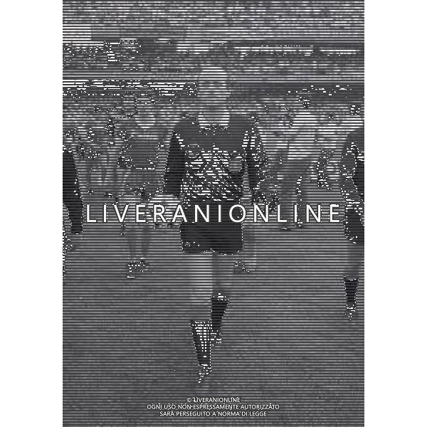 21-06-1984 VERONA ANDATA DI FINALE COPPA ITALIA VERONA ROMA 1-1 NELLA FOTO ARBITRO PAOLO CASARIN AG ALDO LIVERANI SAS