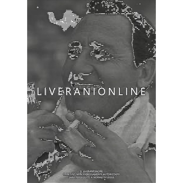 RETROSPETTIVA ALBERTO SORDI ATTORE NELLA FOTO ALBERTO SORDI NEL FILM “ Riusciranno i nostri eroi a ritrovare l\'amico misteriosamente scomparso in Africa?“ NELL\'ANNO 1968 AG ALDO LIVERANI SAS