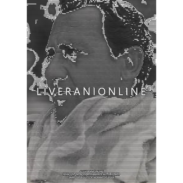 RETROSPETTIVA ALBERTO SORDI ATTORE NELLA FOTO ALBERTO SORDI NEL FILM “ Riusciranno i nostri eroi a ritrovare l\'amico misteriosamente scomparso in Africa?“ NELL\'ANNO 1968 AG ALDO LIVERANI SAS