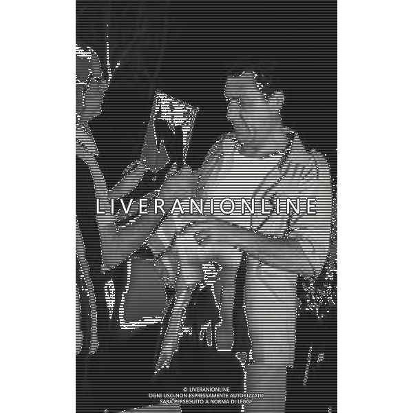 RETROSPETTIVA ALBERTO SORDI ATTORE NELLA FOTO ALBERTO SORDI NEL FILM “ Riusciranno i nostri eroi a ritrovare l\'amico misteriosamente scomparso in Africa?“ NELL\'ANNO 1968 AG ALDO LIVERANI SAS