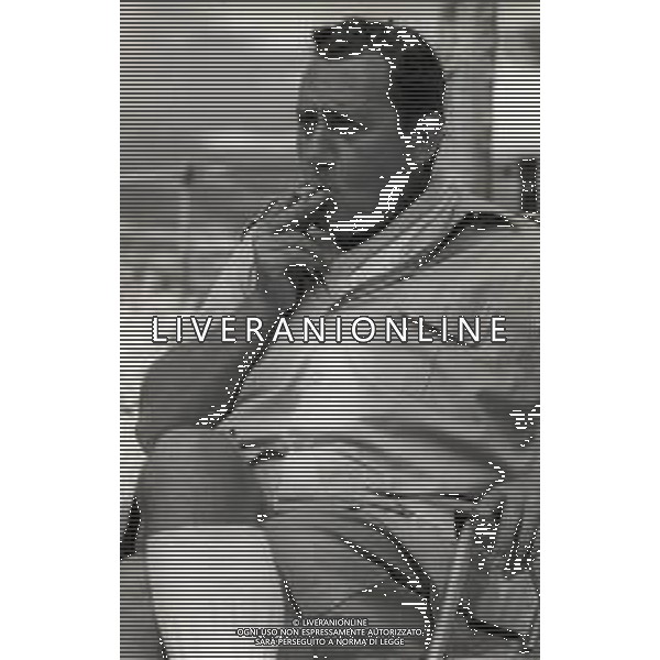 RETROSPETTIVA ALBERTO SORDI ATTORE NELLA FOTO ALBERTO SORDI NEL FILM “ Riusciranno i nostri eroi a ritrovare l\'amico misteriosamente scomparso in Africa?“ NELL\'ANNO 1968 AG ALDO LIVERANI SAS