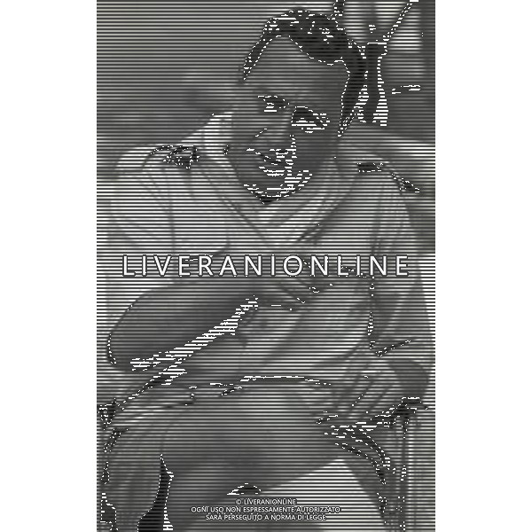 RETROSPETTIVA ALBERTO SORDI ATTORE NELLA FOTO ALBERTO SORDI NEL FILM “ Riusciranno i nostri eroi a ritrovare l\'amico misteriosamente scomparso in Africa?“ NELL\'ANNO 1968 AG ALDO LIVERANI SAS