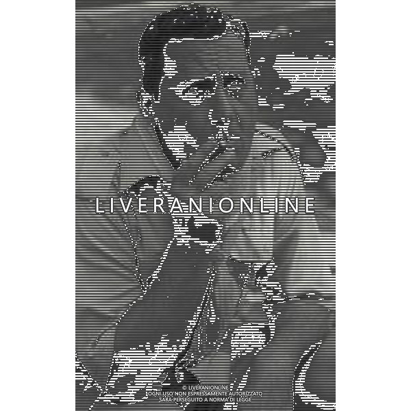 RETROSPETTIVA ALBERTO SORDI ATTORE NELLA FOTO ALBERTO SORDI NEL FILM “ Riusciranno i nostri eroi a ritrovare l\'amico misteriosamente scomparso in Africa?“ NELL\'ANNO 1968 AG ALDO LIVERANI SAS